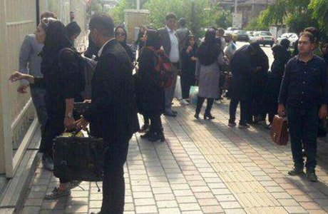 احتجاجات واسعة لمواطنين منكوبين بالزلزال ونساء محرومات بمدينة سربل ذهاب2