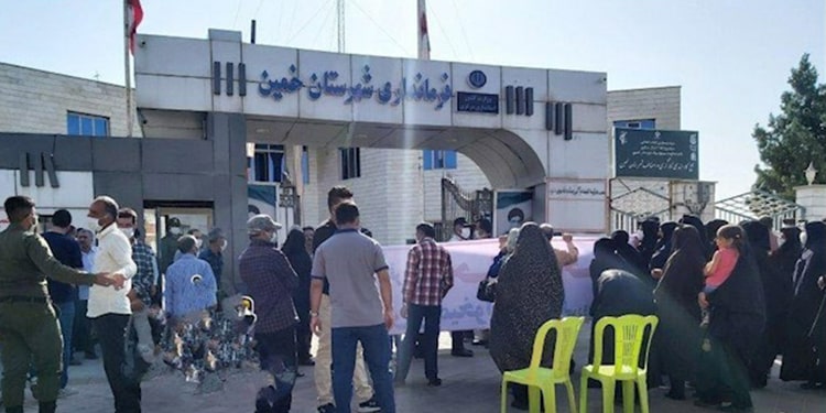 يوم 11 أغسطس 2020، انضمت عاملات وعائلات عمال شركة هفت تبه لقصب السكر إلى الإضرابات العمالية في يومها الثامن والخمسين وساروا في شوارع مدينة شوش بمحافظة خوزستان.