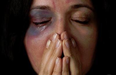 پیشنهادهای یک رژیم زن ستیز برای رفع خشونت علیه زنان