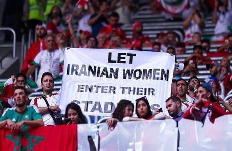 حذف تصویر زنان باعث موج گسترده اعتراض در ایران شد