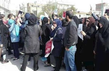 Women protest in Karaj, Rasht and Tehran