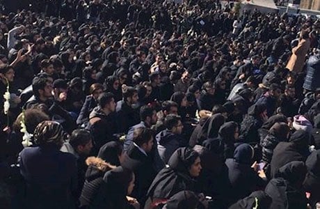 بزرگداشت قربانیان سانحه دانشگاه به اعتراض ضدحکومتی تبدیل شد