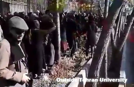 اعتراض گسترده دانشجویان تهران با شعار مرگ بر دیکتاتور