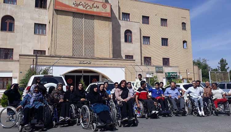 بازنشستگان فرهنگی و مالباختگان تهران و پرستاران در کرج اعتراض می کنند