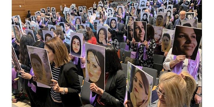 نقش زنان ایرانی در آزادی ایران