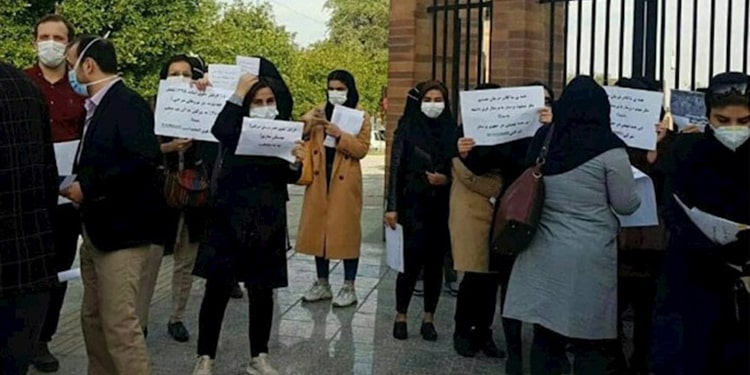 اعتراضات پرستاران و کارکنان شرکتی در خوزستان
