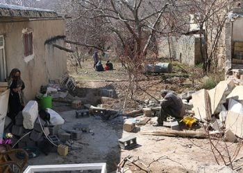 زلزله سی سخت و باز هم بی عملی رژیم - ۲۰۰زن سرپرست خانوار در میان خسارت دیدگان