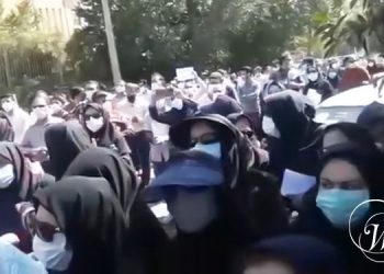 بازنشستگان تأمین اجتماعی و معلمان در تهران و ۱۶ شهر دیگر اعتراض می کنند
