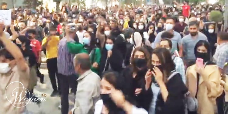 قتل مهسا امینی در دانشگاه تهران اعتراض برانگیخت