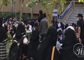 راهپیمایی و تجمع دانش آموزان و دانشجویان در نوزدهمین روز اعتراضات ایران