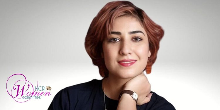 آتنا فرقدانی کاریکاتوریست معروف و زندانی سیاسی سابق بند زنان زندان اوین