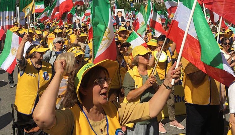 Les femmes iraniennes très actives à une manifestation en Suède