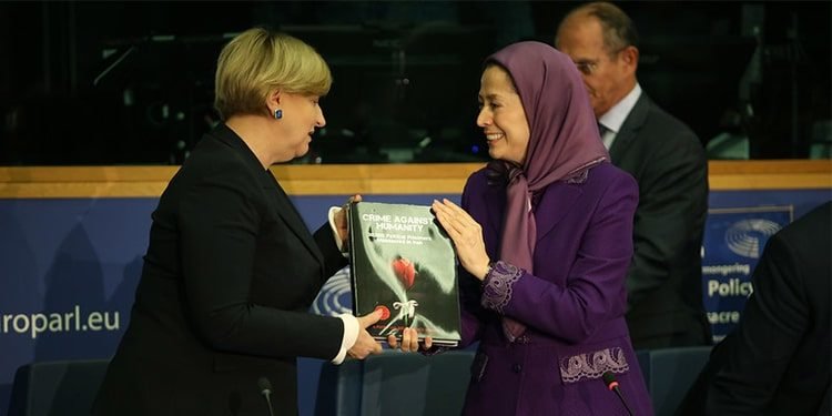 Maryam Radjavi appelle l'UE à se ranger du côté du peuple iranien