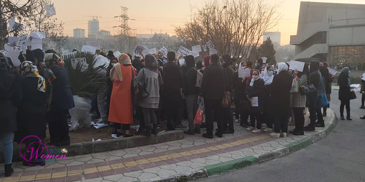 Les infirmières de l'hôpital Milad protestent et réclament leurs salaires impayés