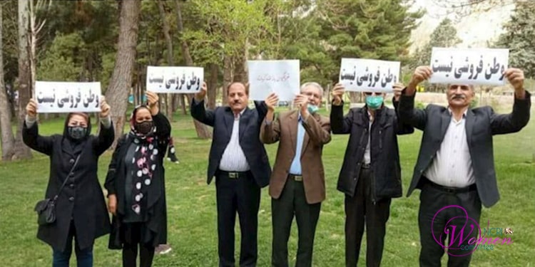 Un groupe à Kermanchah, dans l'ouest de l'Iran, protestant contre le contrat bradant les ressources de l’Iran à la Chine.