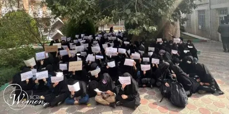 Manifestation au sit-in de l'université Az-Zahra