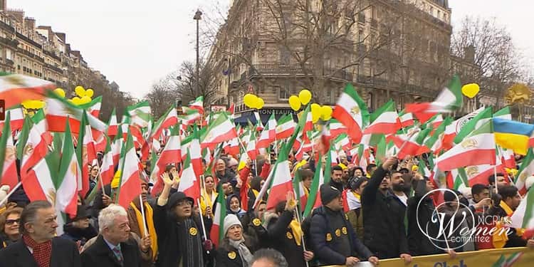 rassemblement de Paris, s'unissent contre la dictature et sont solidaires de la poursuite de la démocratie par le peuple iranien