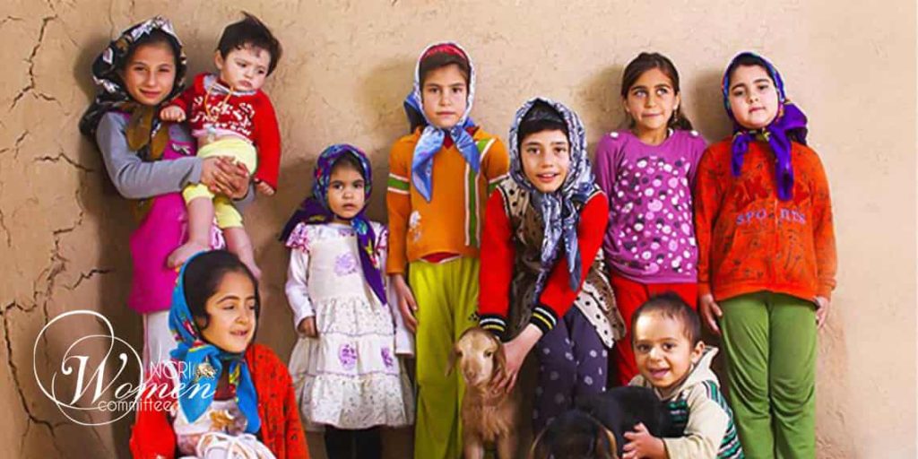 Jeunes filles iraniennes, petits bourgeons sous la grêle