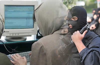 Revolutionary Guards target Internet activists